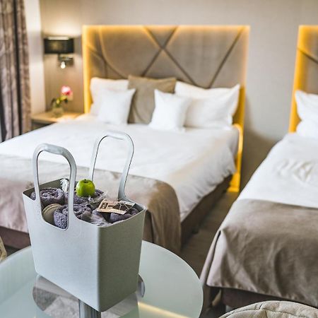 Hotel Eden Garden Spa 坎普朗莫道尼斯 外观 照片