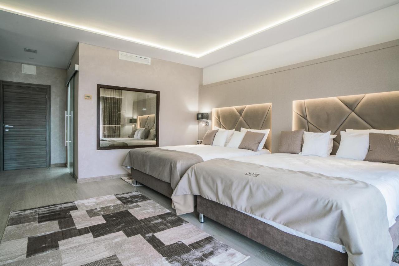 Hotel Eden Garden Spa 坎普朗莫道尼斯 外观 照片