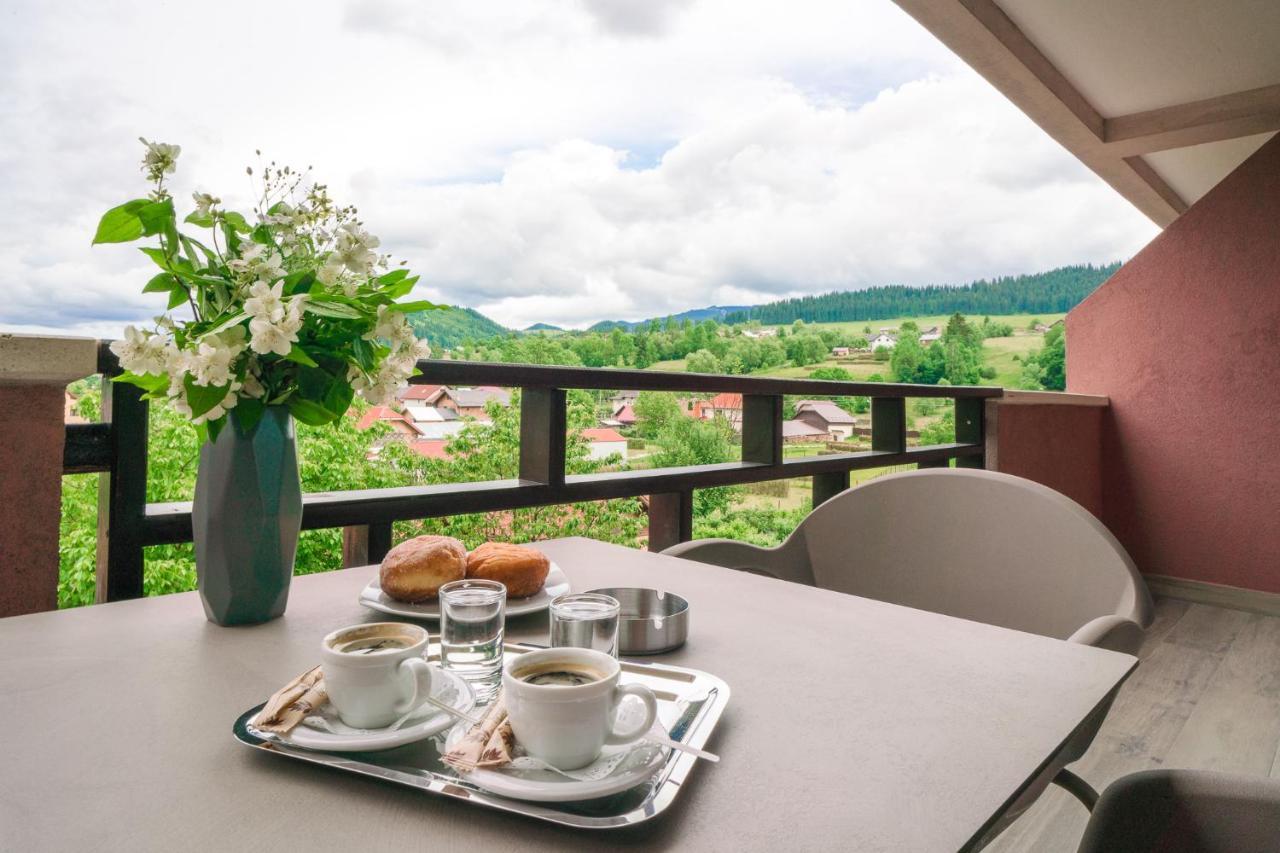 Hotel Eden Garden Spa 坎普朗莫道尼斯 外观 照片