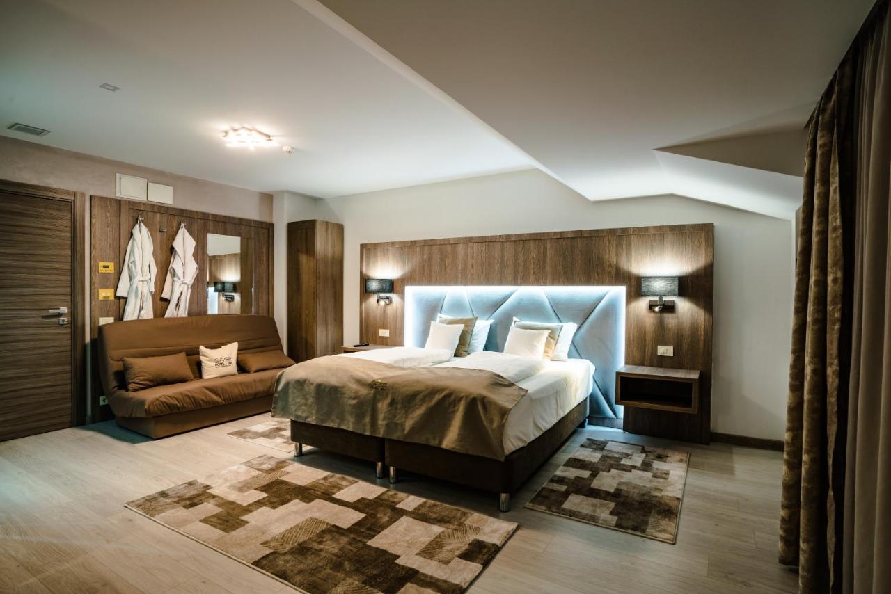 Hotel Eden Garden Spa 坎普朗莫道尼斯 外观 照片