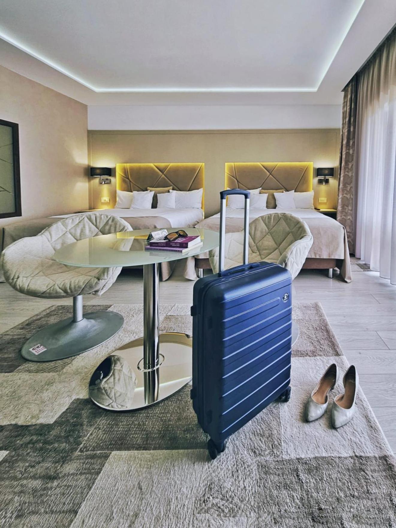 Hotel Eden Garden Spa 坎普朗莫道尼斯 外观 照片