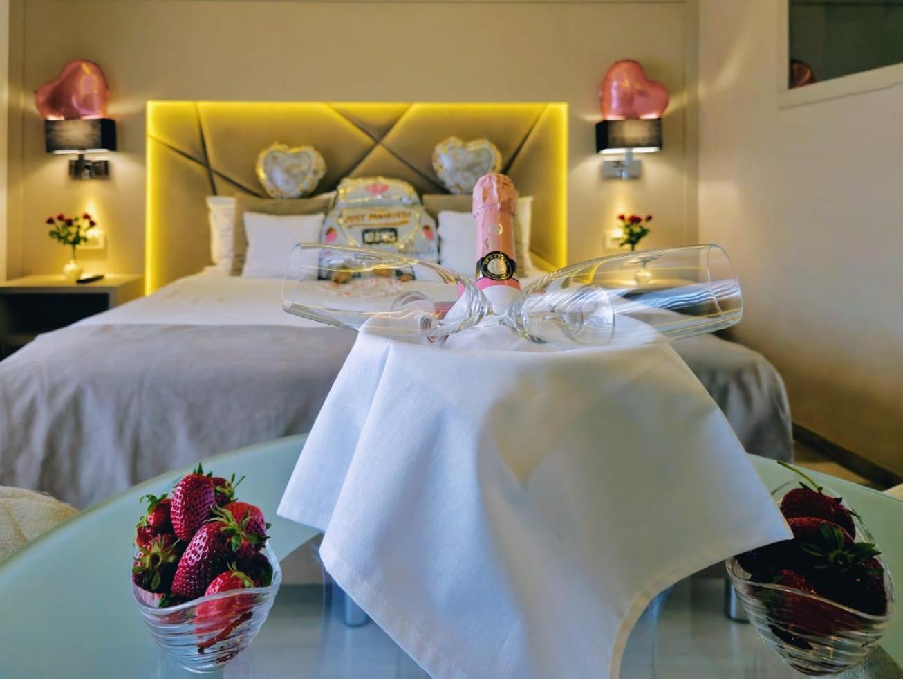 Hotel Eden Garden Spa 坎普朗莫道尼斯 外观 照片